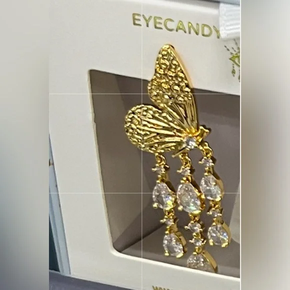 NWT ⚜️🦋⚜️ Eye Candy Butterfly Lady CZ Crystal Dangle Earring - Picture 4 of 5
